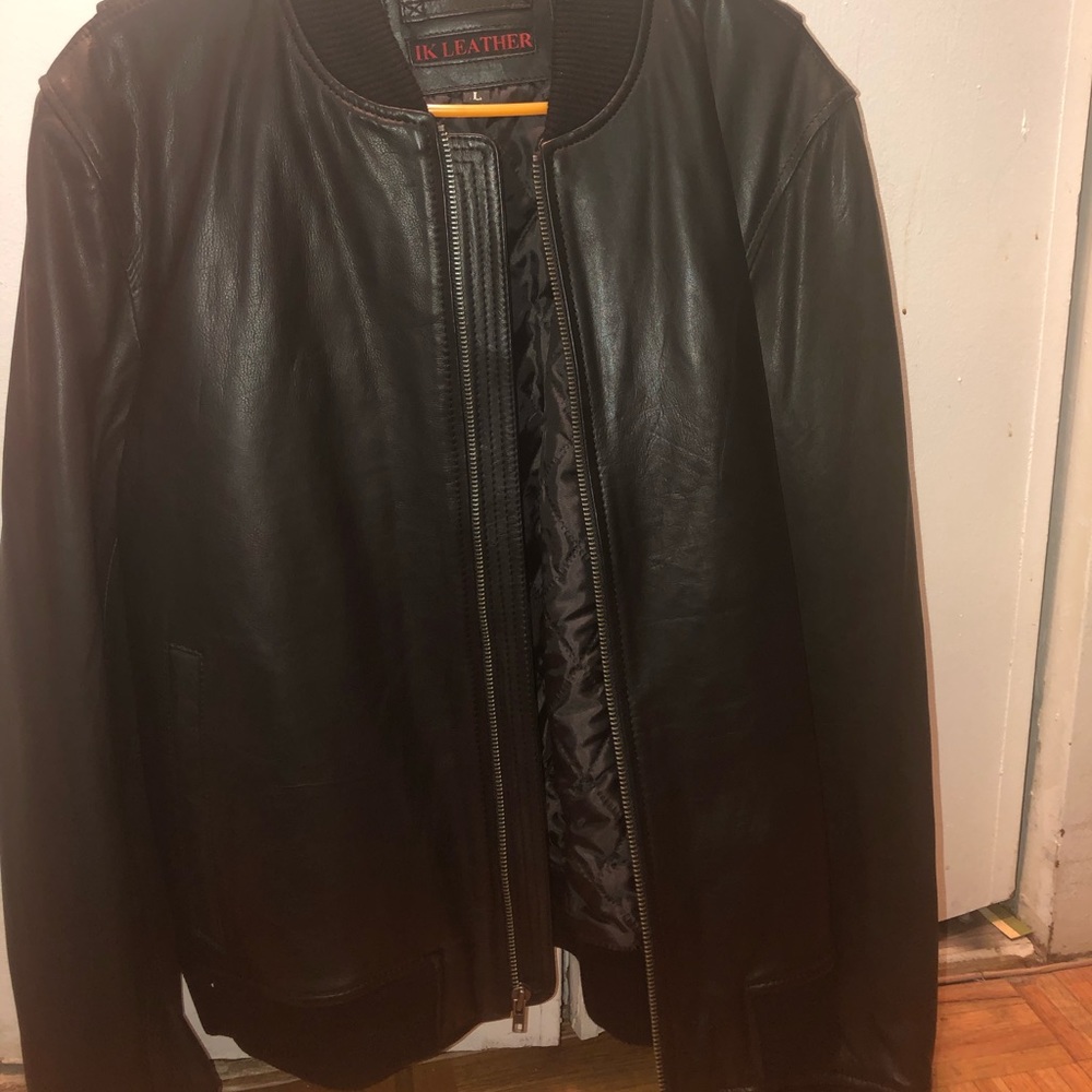 Men’s Black Leather Jacket